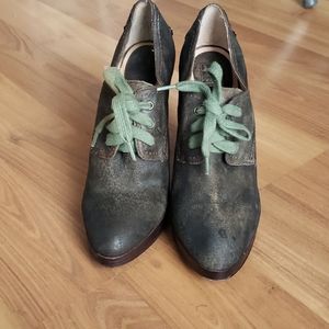 Frye Harlow Oxfords Lace up in Size 7